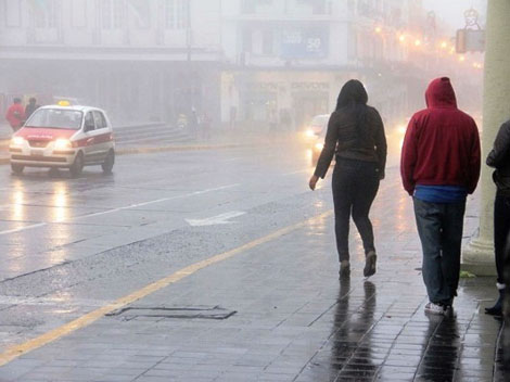Cae tromba en Xalapa