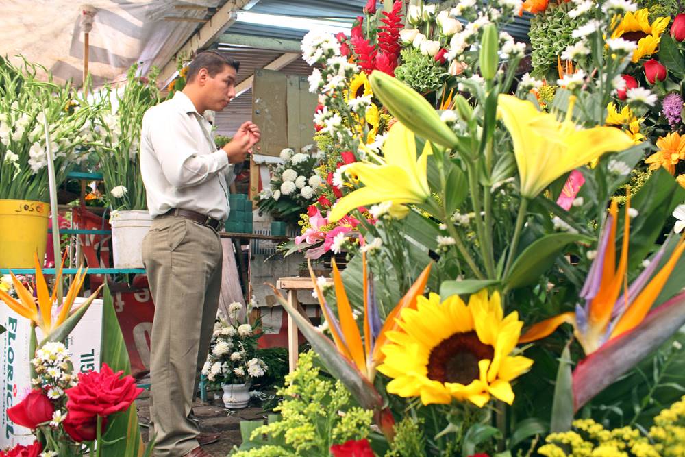 El hidalguense gasta en promedio entre 150 y 200 pesos en la compra del regalo para el 10 de mayo. 