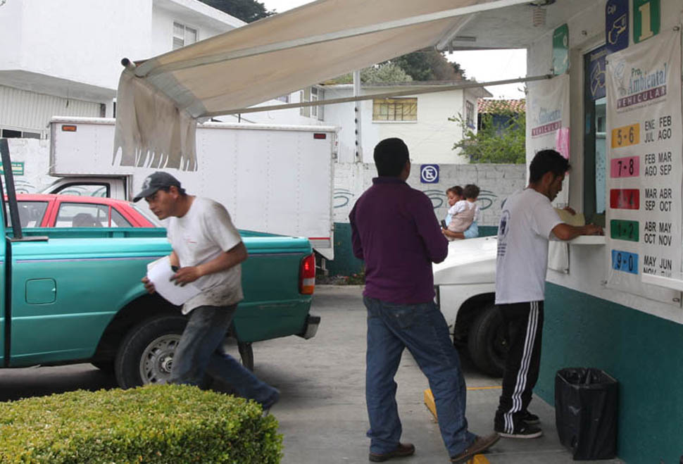 Todos deben acatar la normatividad vigente.