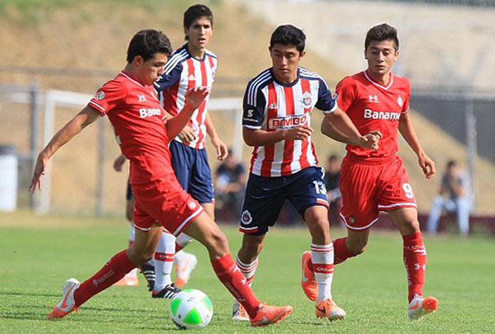El equipo rojiblanco calienta motores para disputar el título con en Atlas.