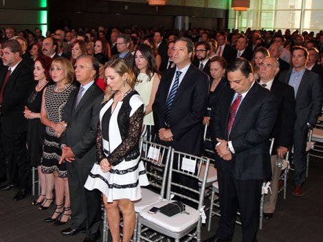 Acudieron a la inauguración de Bancrea.