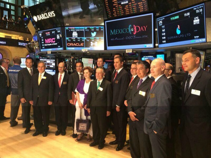 El embajador mexicano en EU, Eduardo Medina Mora, estuvo acompañado por la cónsul mexicana en NY, el gobernador de Pueblas y directores de 15 empresas