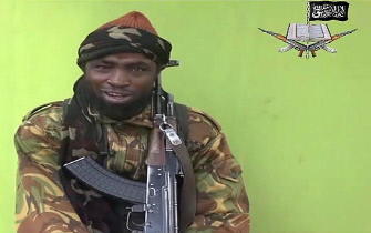 El líder de Boko Haram, Abubakar Shekau, reivindicó una vez más en el video el secuestro de las jóvenes nigerianas 
