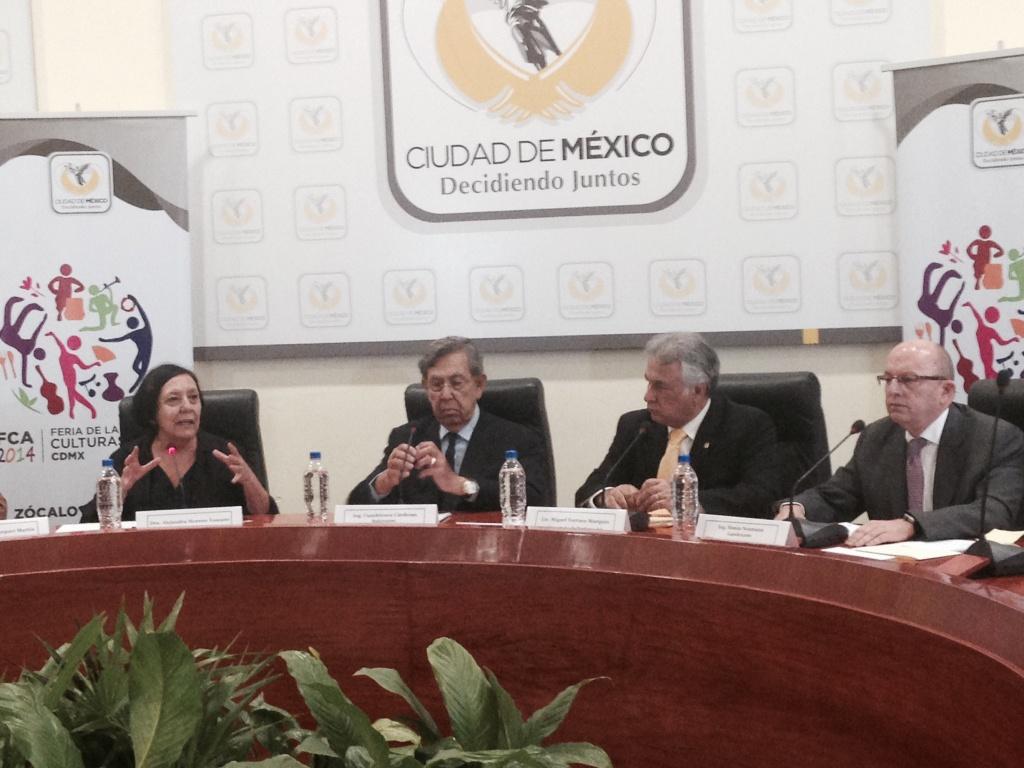Cuauhtémoc Cárdenas, coordinador general de Asuntos Internacionales del Gobierno del DF, anunció que los accesos vehiculares al Zócalo serán cerrados 