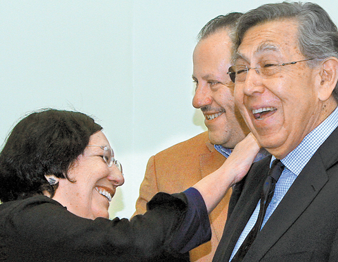 Alejandra Moreno, Eduardo Vázquez y Cuauhtémoc Cárdenas. 