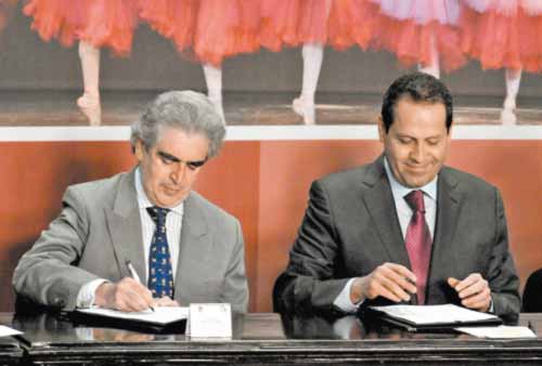 El funcionario federal y el gobernador de la entidad.