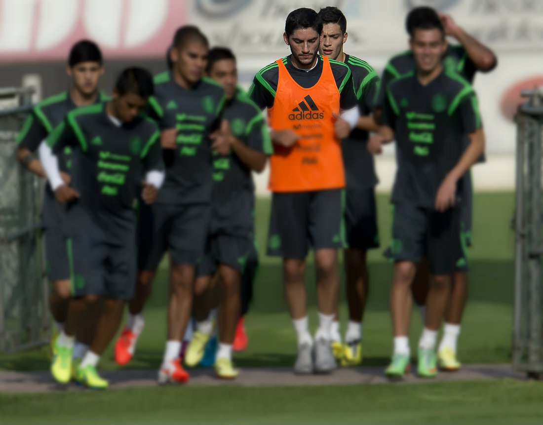 Jesús Corona entrenó con el grupo en el CAR
