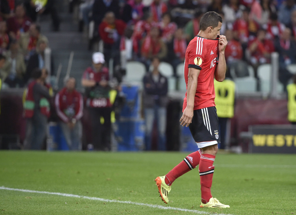 Rodrigo falló en la tanda para Benfica