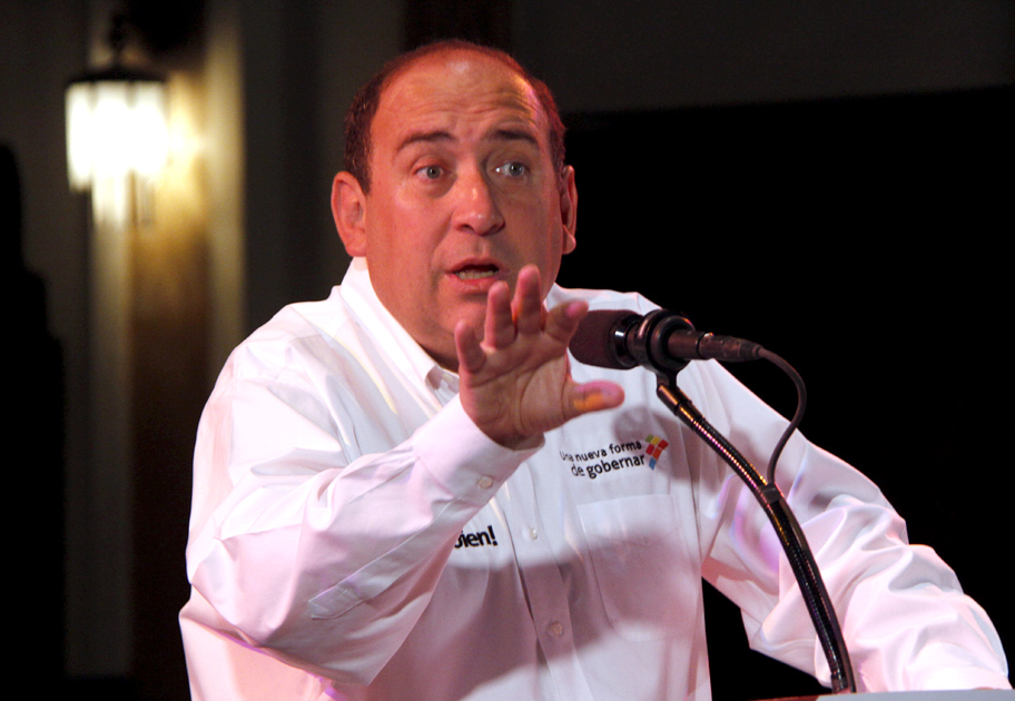 El gobernador recalcó que las investigaciones se resolverán a nivel federal.