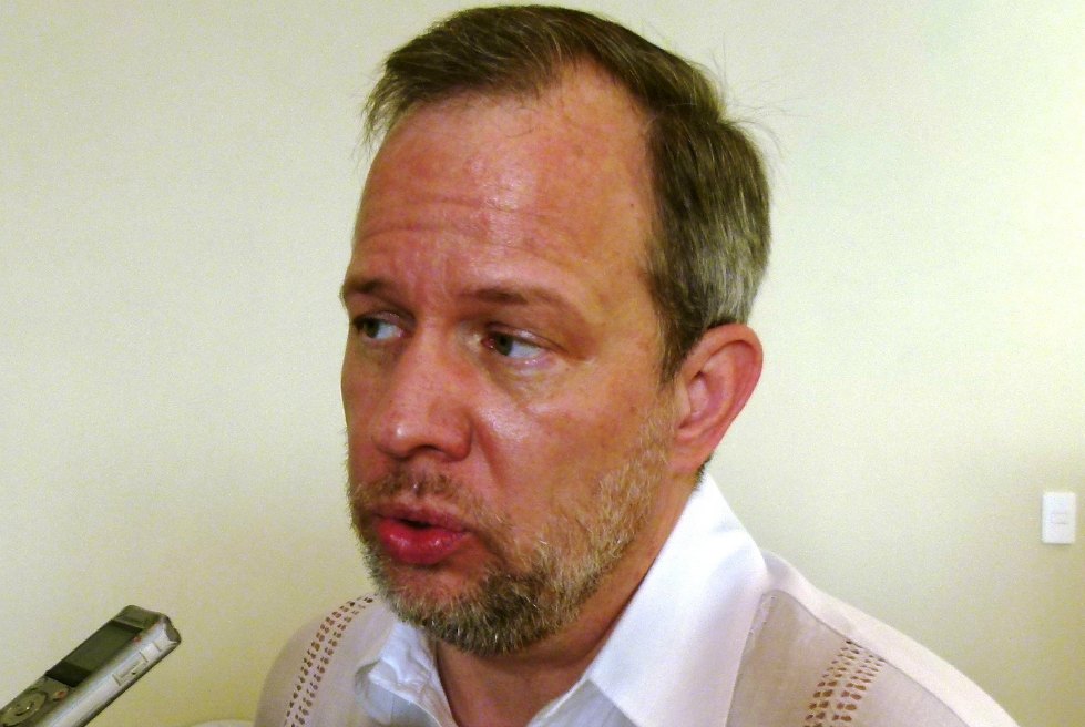 El representante de la Organización Internacional para las Migraciones, Dr. Thomas Lothar Weiss