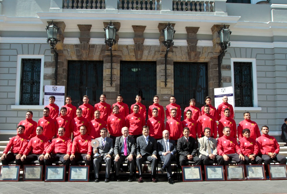 El equipo fue homenajeado en el Paraninfo de la UdeG