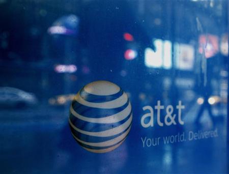 AT&T pagará 95 dólares por cada acción de DirecTV.