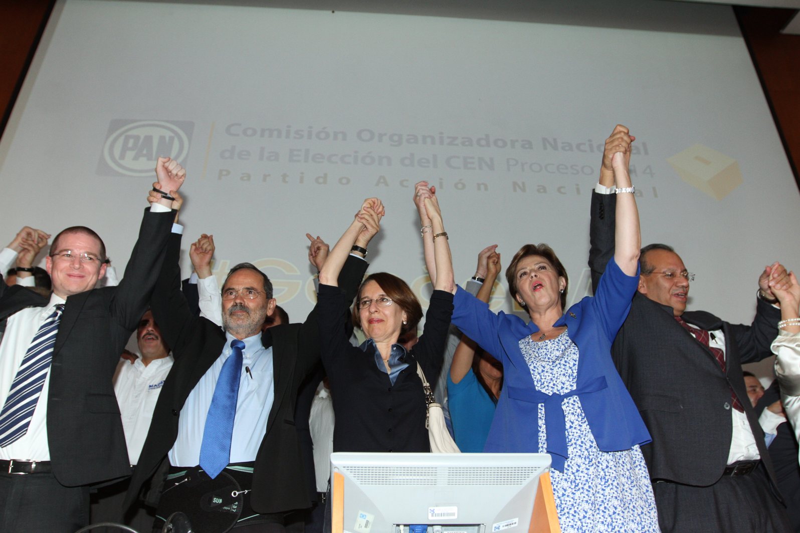 Gustavo Madero fue elegido como presidente del PAN con más de 88 mil votos de los militantes.