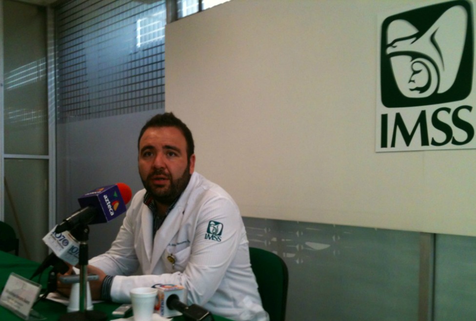 Alfonso Bencomo, médico del IMSS