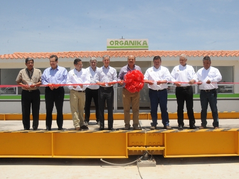 El gobernador César Duarte y Alfredo del Mazo Maza, titular del Banobras, inauguraron el Relleno Sanitario Intermunicipal en Meoqui, Chihuahua.