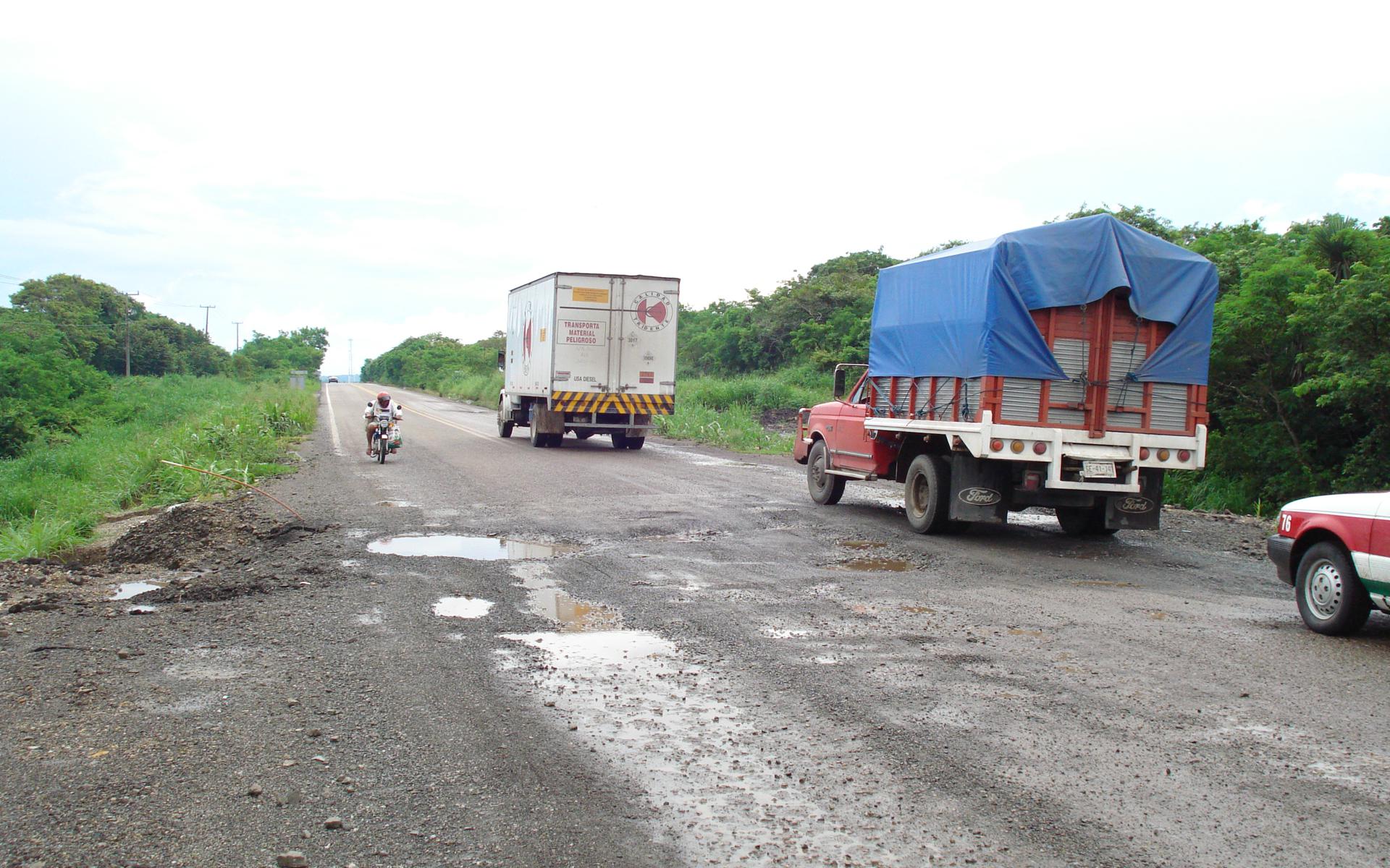 La Tampico-Tuxpan es uno de los grandes pendientes.