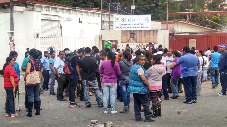 Los pobladores acusan a los policías de haber comenzado la agresión