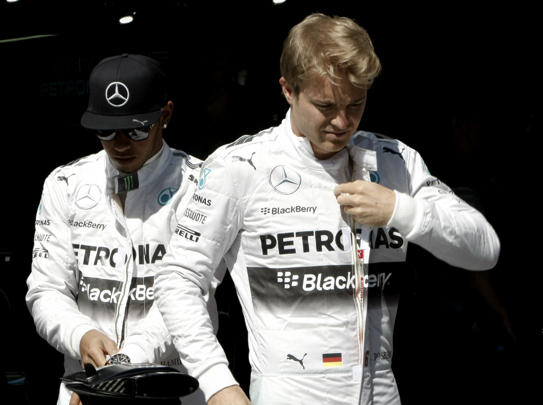 Hamilton y Rosberg, tensión en Mercedes
