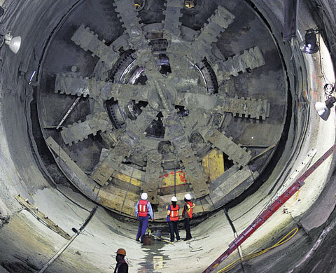 La tuneladora utilizada para la construcción de la Línea Dorada. 