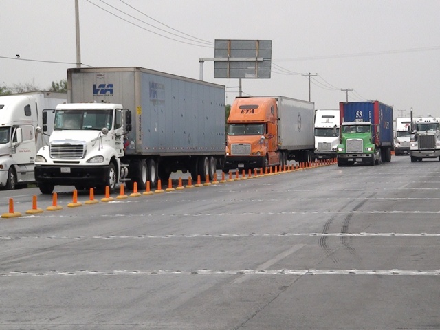 Tráileres en Nuevo Laredo