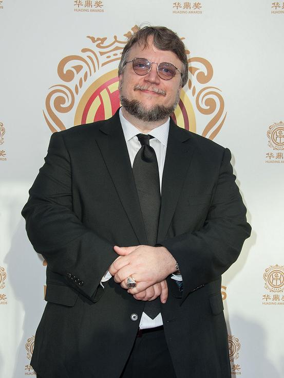 Guiilermo Del Toro a su llegada a los premios Huading.