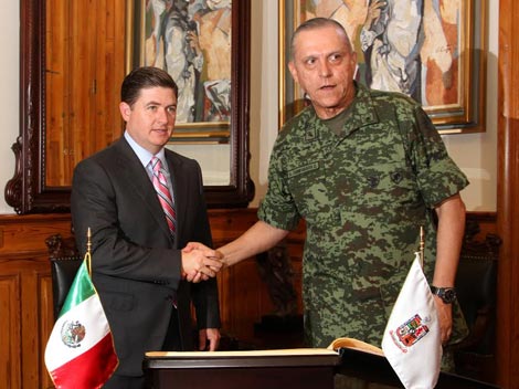 El mandatario estatal indicó que la presencia del Ejército Mexicano seguirá en Nuevo León. 