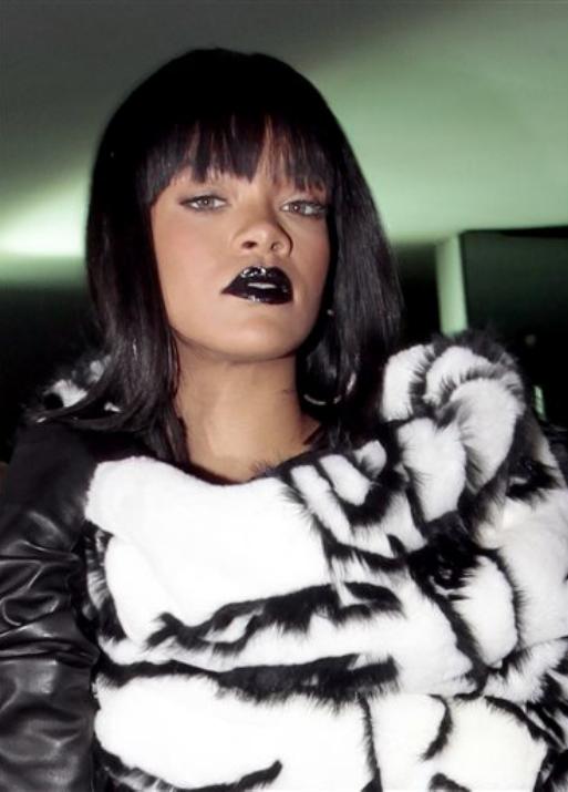 Rihanna 8