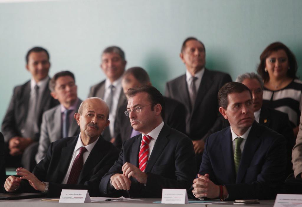El titular de Hacienda, Luis Videgaray, indicó que la deuda pública de Michoacán asciende a casi 15 mil mdp.