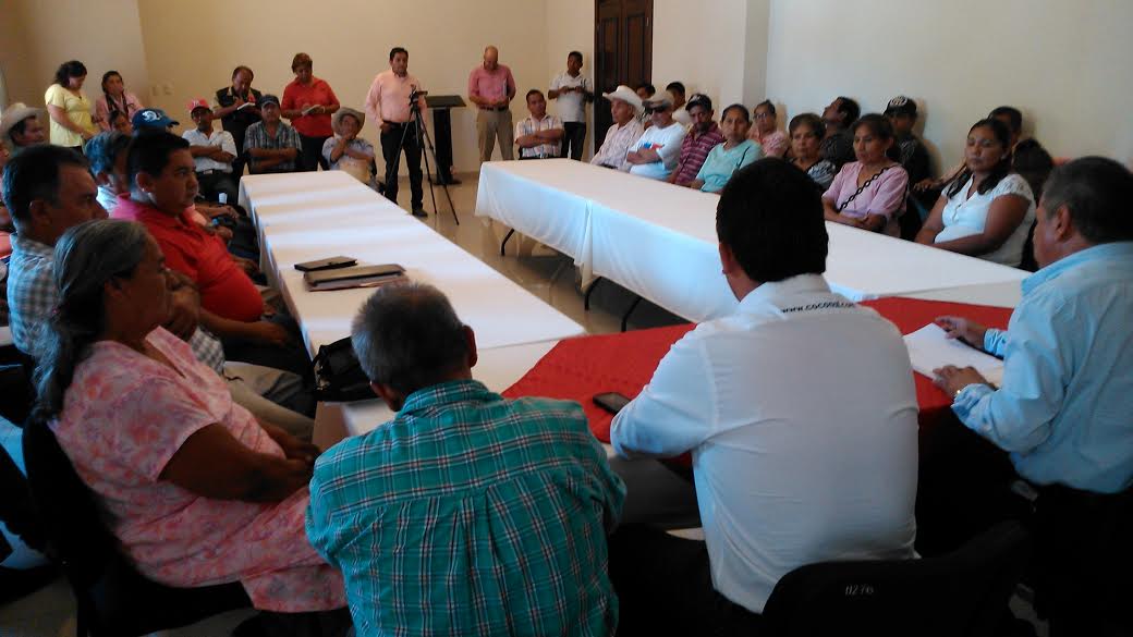 Constructora pagó por fin a ejidatarios afectados por libramiento Valles - Tamuin.