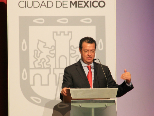 El secretario de Obras y Servicios del Distrito Federal, Alfredo Hernández, djio que se espera reutilizar el total de los residuos sólidos que genera 