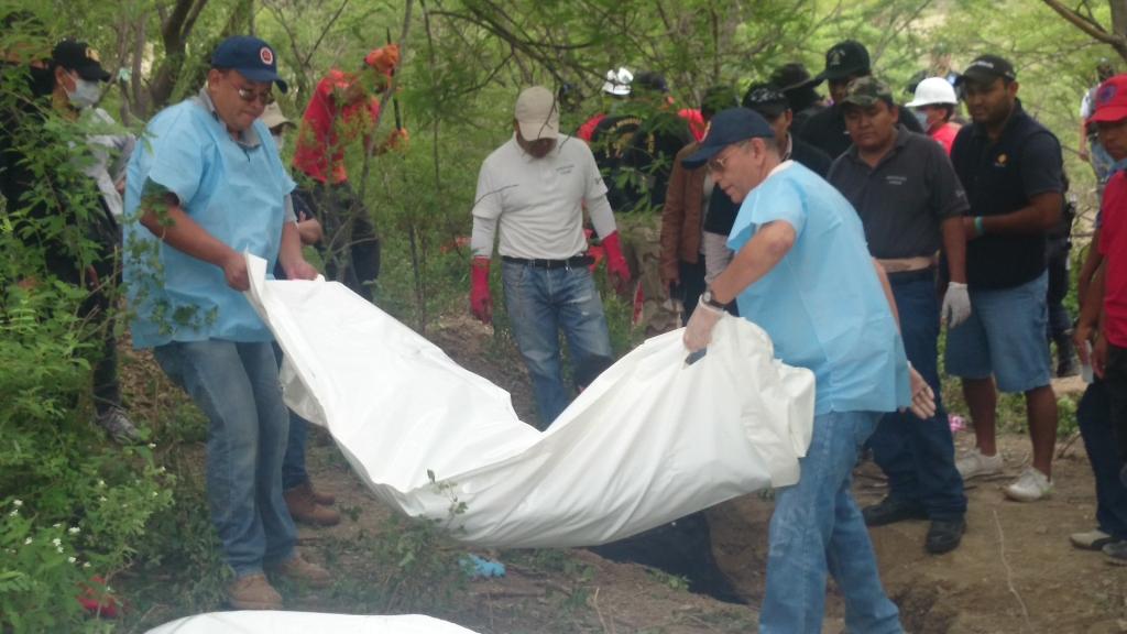 Cuerpos encontrados en fosas en Guerrero.