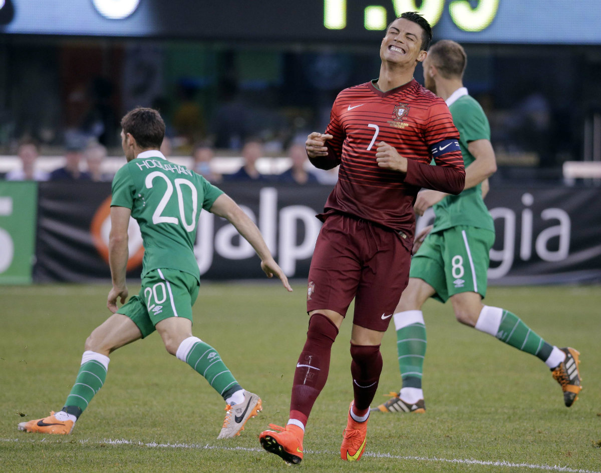 Cr7 regresó a jugar con la selección de Portugal 