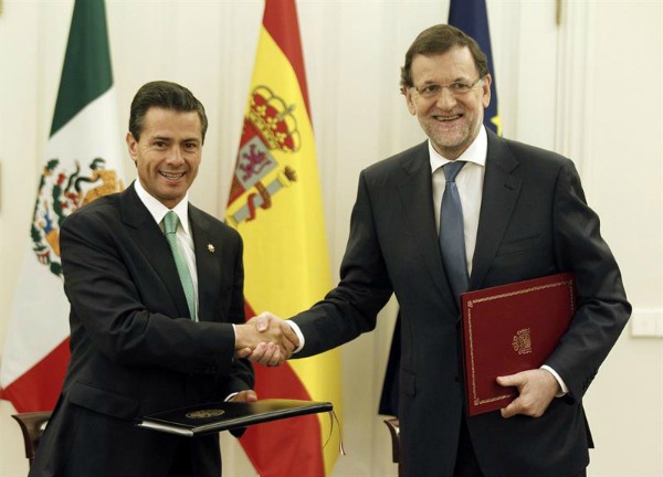 El Presidente se reunió con el mandatario español para repasar las relaciones bilaterales, la situación económica internacional en ambos países y el m