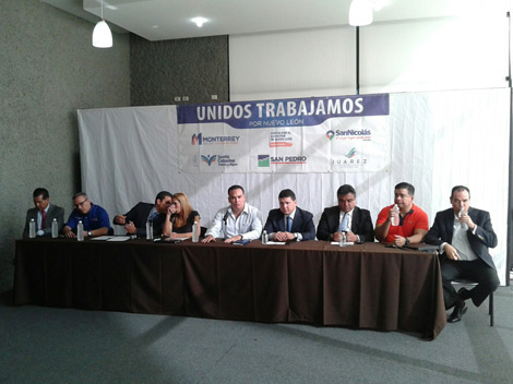 El coordinador de los diputados del PAN, Alfredo Rodríguez Dávila, encabezó el evento.