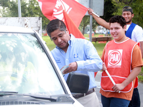 Víctor Fuentes, diputado federal del PAN. 