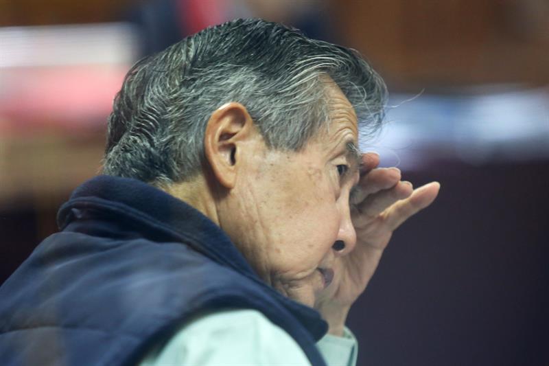 Fujimori, hoy en la audiencia que se le sigue por el caso de la compra editorial de los llamados diarios chicha, en un tribunal de Lima