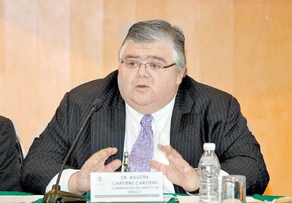 El gobernador del Banxico compareció ante diputados.