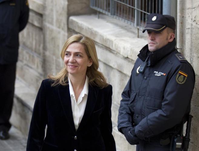 La Infanta Cristina acude a declarar a los juzgados de Mallorca, imputada por el "caso Nóos" 