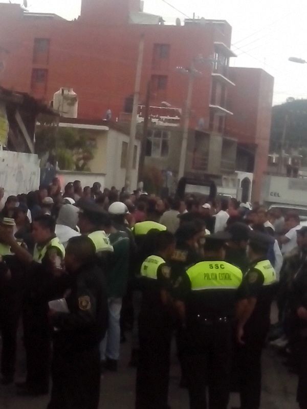 Durante al menos cinco horas los pobladores retuvieron a los dos presuntos asaltantes.
