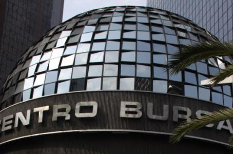 La Bolsa Mexicana de Valores registra hoy pérdidas de hasta 30 puntos.