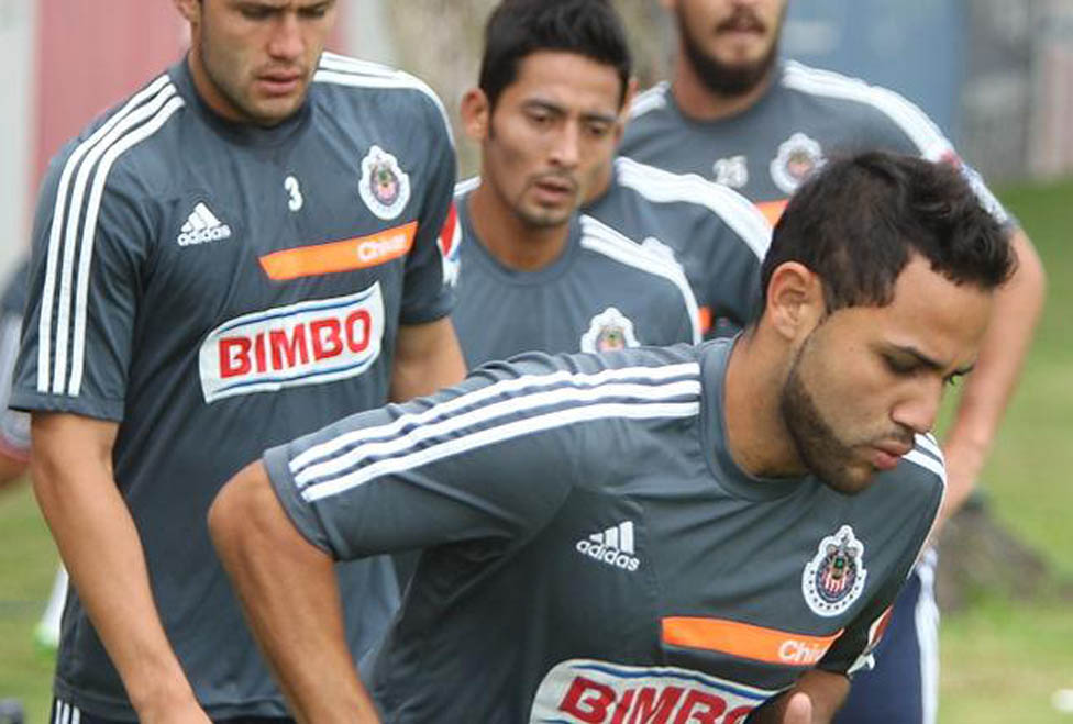 Nápoles no se considera una solución a los problemas de Chivas