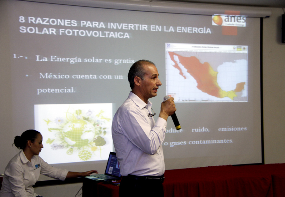 Jaime Murra de la Asociación Nacional de Energías Renovables.