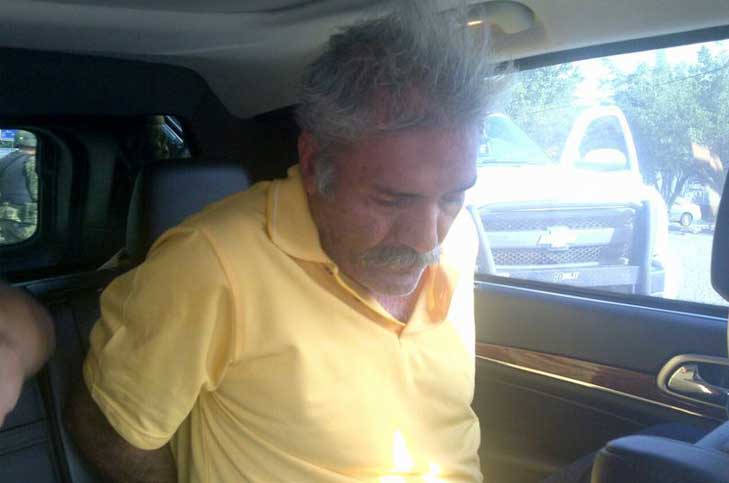 José Manuel Mireles fue detenido junto con varios de sus seguidores.