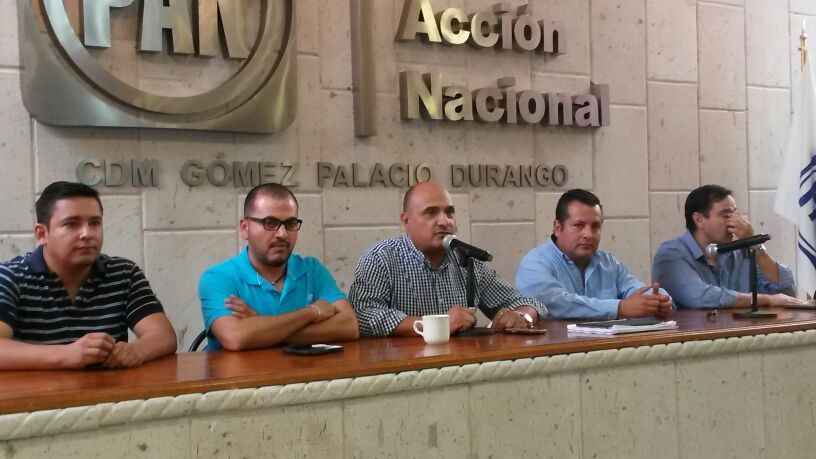 Rueda de prensa del PAN en Gómez Palacio.