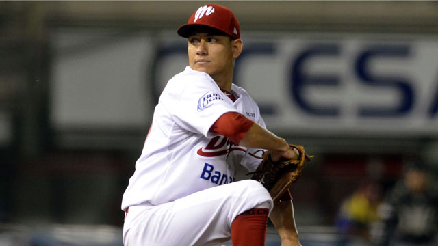 Arturo López, pitcher de los Diablos Rojos 
