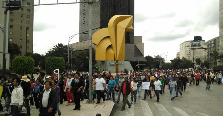 Protestan comerciantes contra Hoy No Circula
