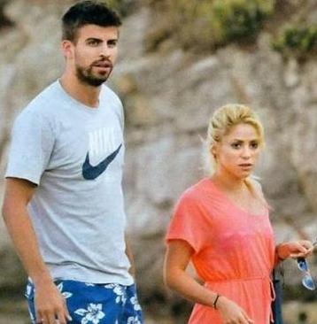 Shakira y Gerard Piqué caminaron por las playas de Cancún. 