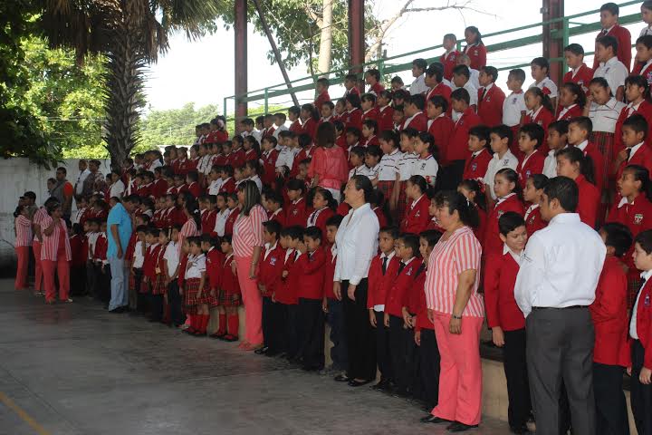 Escuelas no deben salir antes de vacaciones
