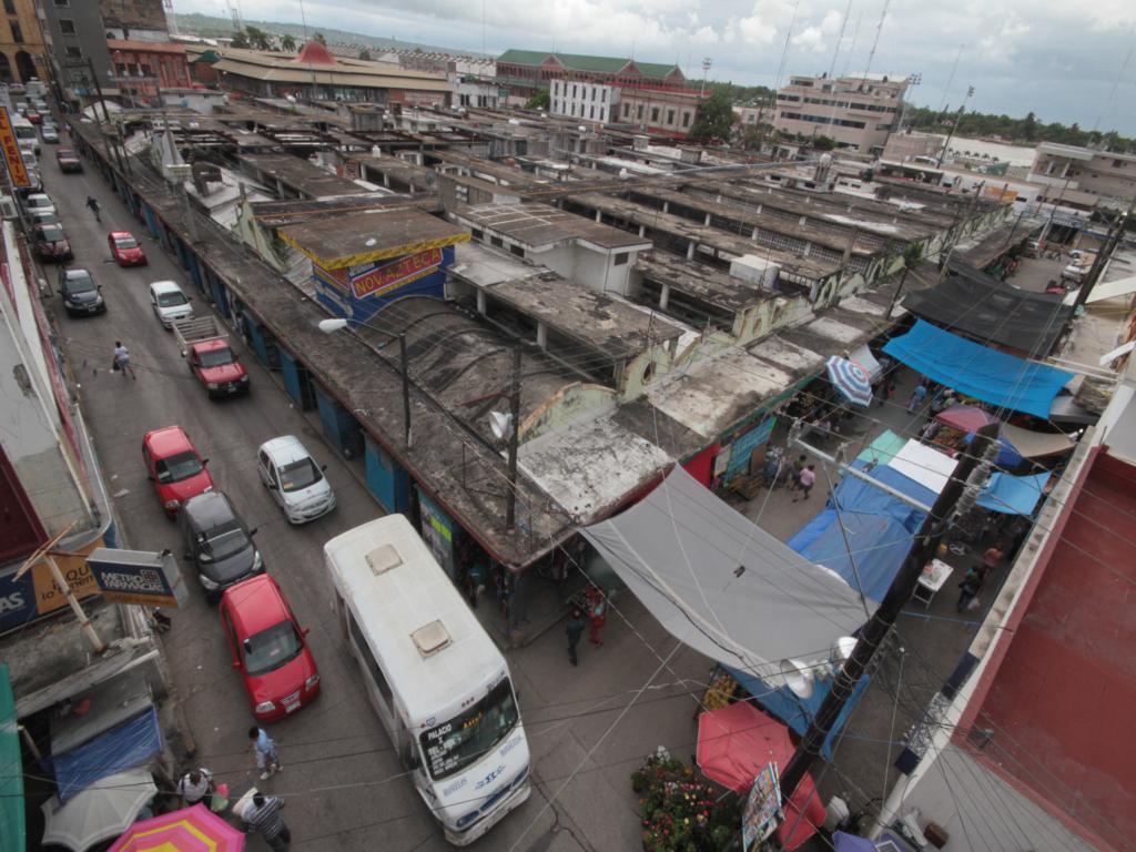 Autoridades municipales anunciaron que demolerán los mercados en Tampico.