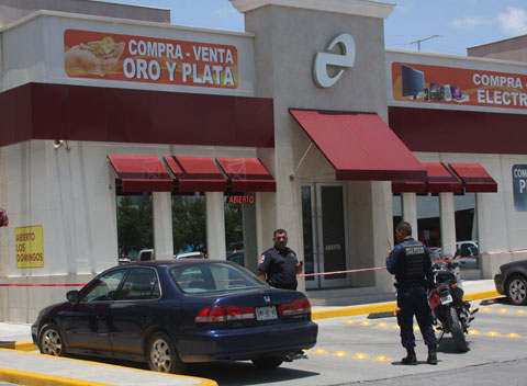 El asalto ocurrió el pasado miércoles en un local de Plaza Fiesta San Agustín. 